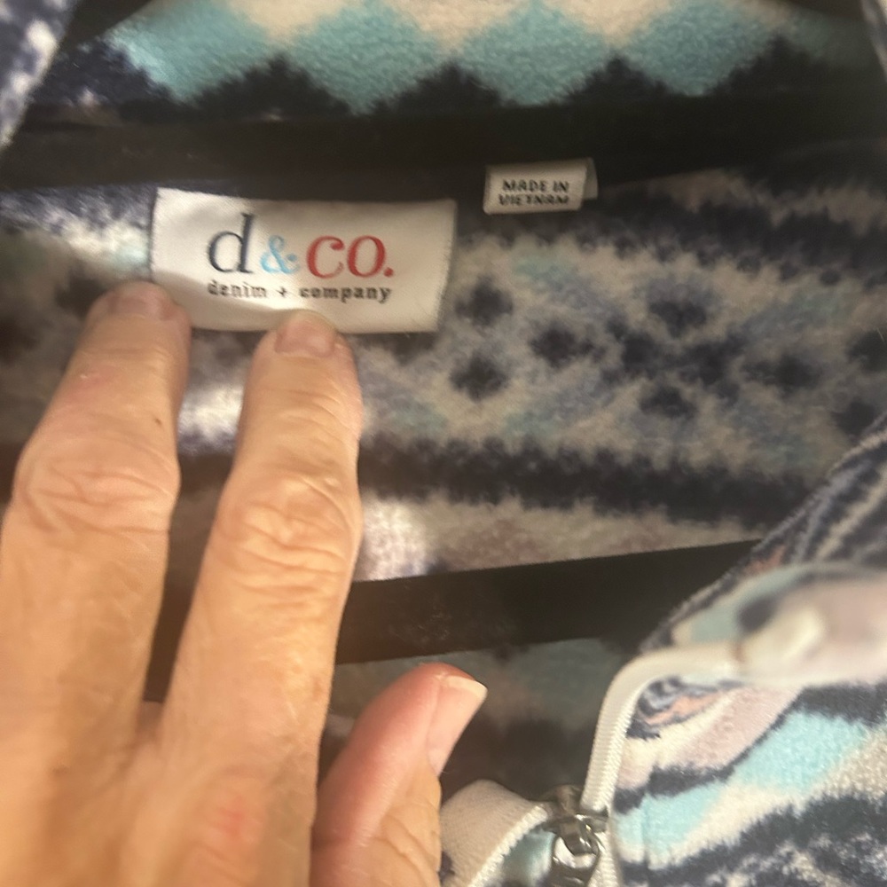 Patterned Half-Zip Fleece Pullover - image 5